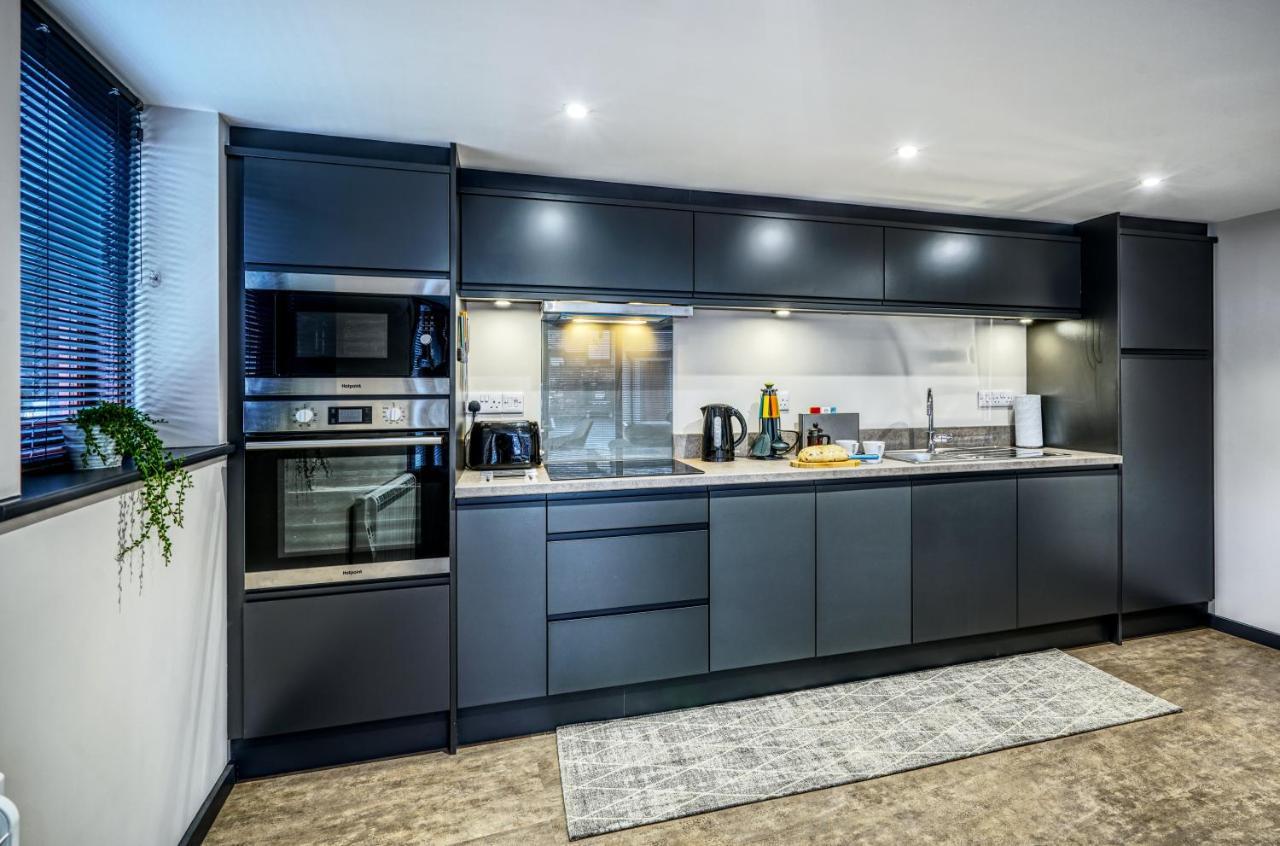 The Courtyard Apartment برامبتون المظهر الخارجي الصورة